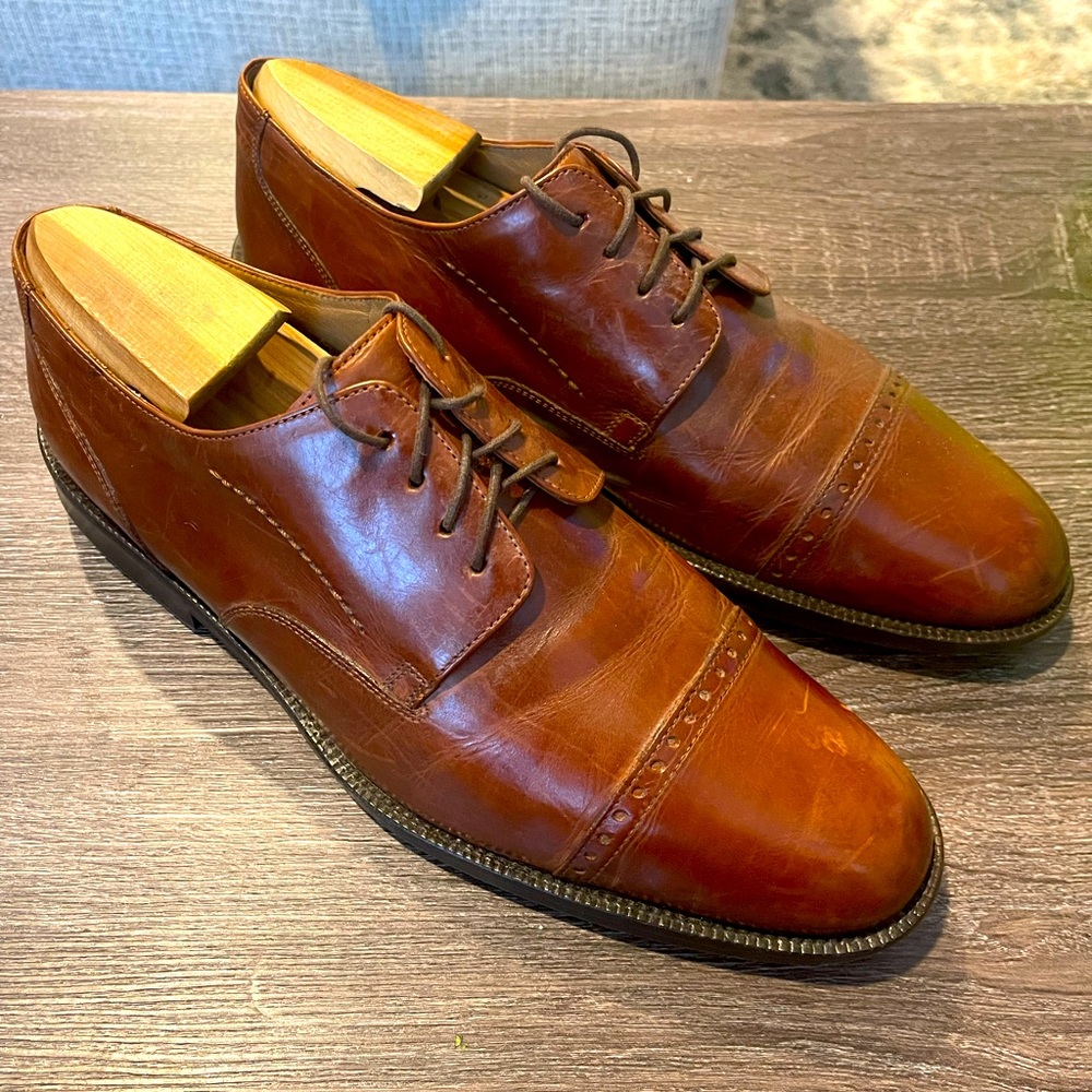 Mens Johnston & Murphy cap toe dress shoe 10.5